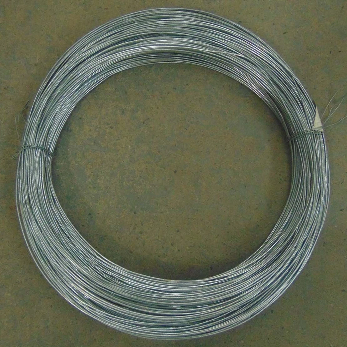Galvanised Fence Wire 25kg X 2.5mm (Approx 650m) 3 Galvanised Fence Wire 25kg X 2.5mm (Approx 650m)