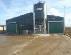 Galebreaker Agridoor Manual Weather Protection 11 Galebreaker Agridoor Manual Weather Protection -Garden Furniture Sales CAT Agridoor Z45 Manual scaled 1