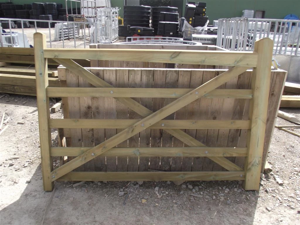 Wood Field Gate C2 10' 5 Bar 3 Wood Field Gate C2 10' 5 Bar